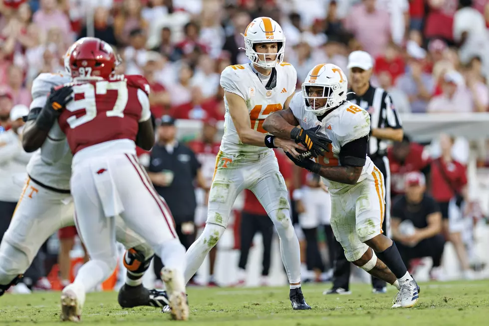Tennessee Names Starting QB For Alabama Game