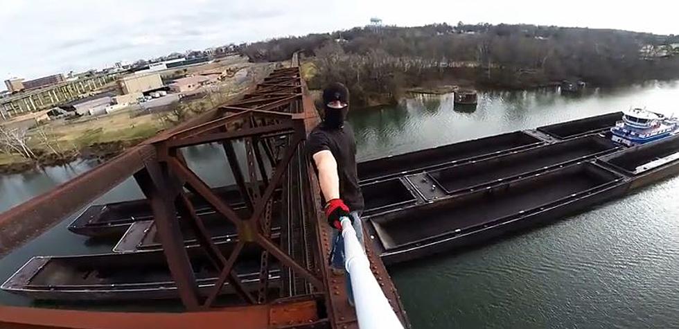 YouTube Daredevil Climbs the Black Warrior River Railroad Trestle [VIDEO]
