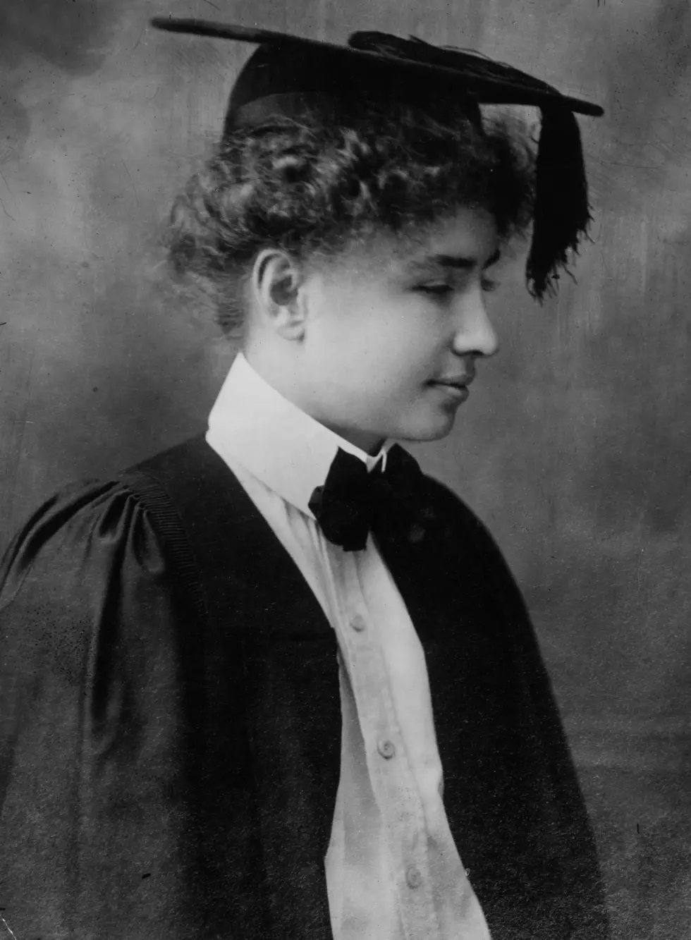 Alabama Officials Campaign to Select Helen Keller for New $10 Bill