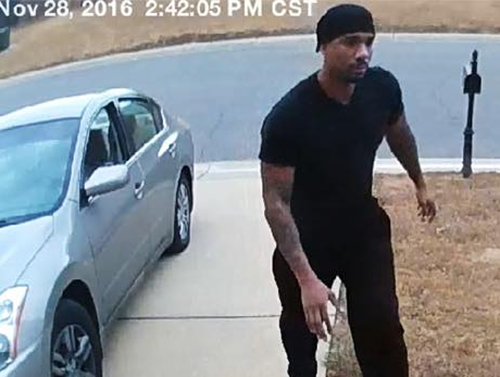 Tuscaloosa County Sheriff&#8217;s Office Looking for Package Thief
