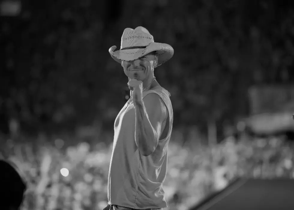 Download the New 95.3 the Bear App for a Chance to Go Backstage with Kenny Chesney