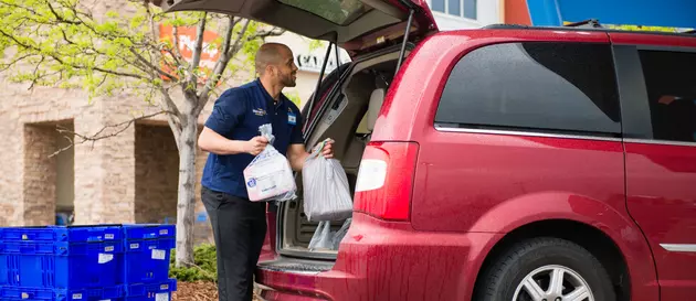 Get your groceries and you don&#8217;t have to leave your car
