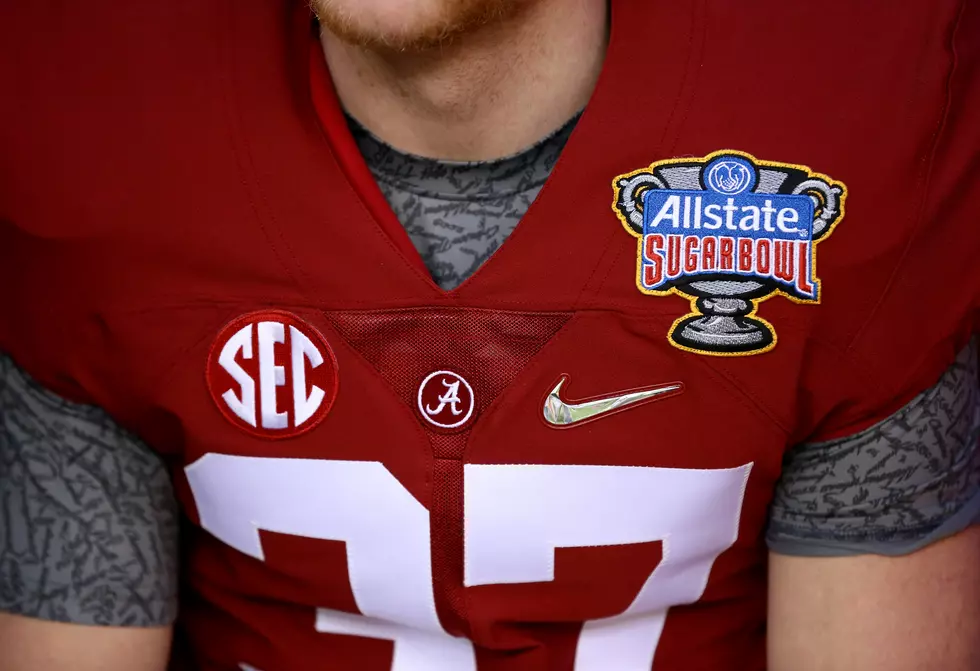 Should Alabama make changes to their uniforms?