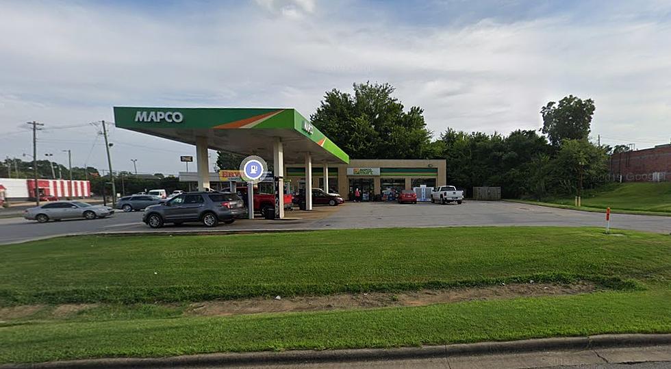 One-Legged Naked Man Spotted at Gas Station in Northport, Alabama