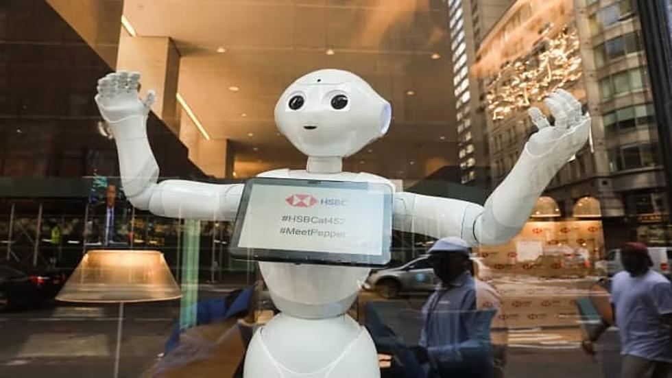 ALABAMA: Watch As This Robot Walks Off Job