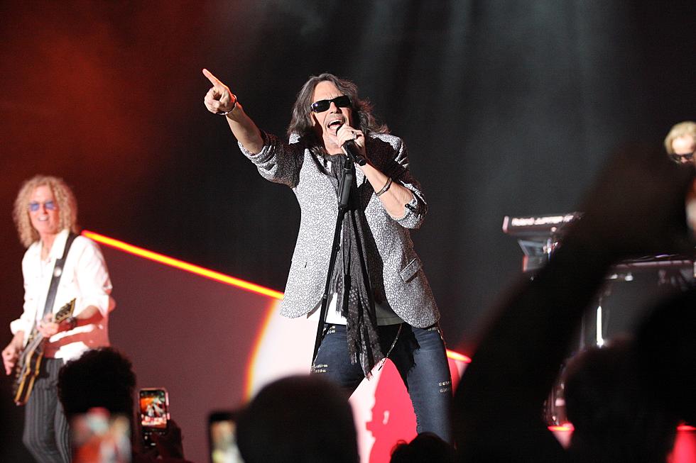 Tuscaloosa County High Choir Rock The Stage With Foreigner