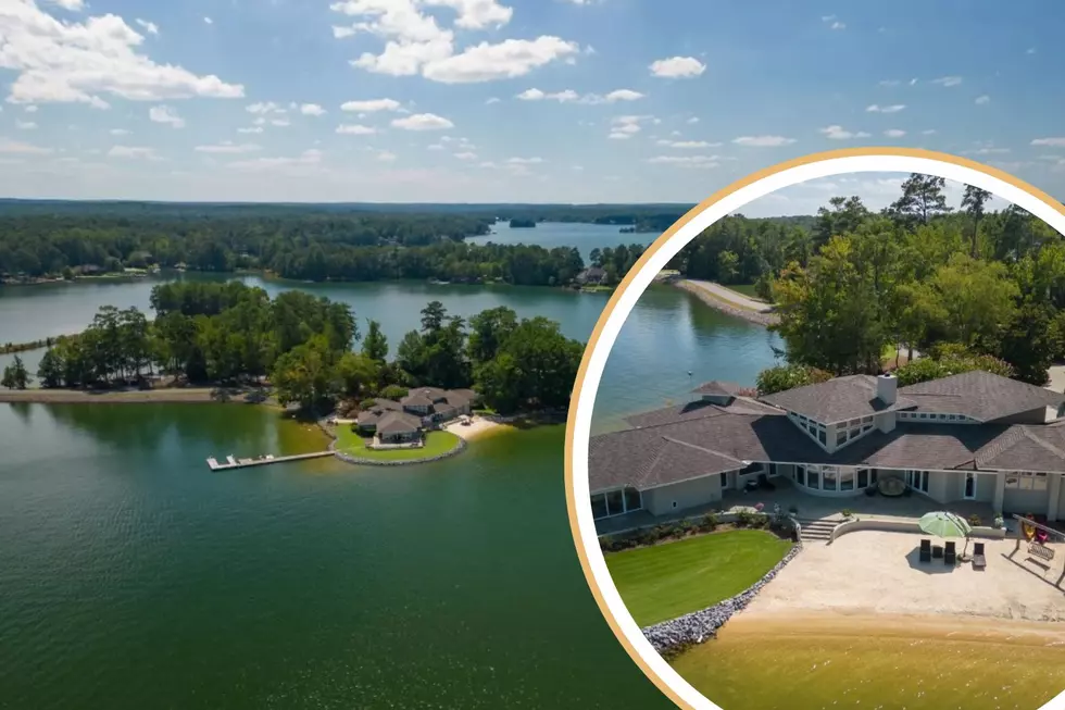 Lake Martin Alabama Architectural Gem Stylishly Embraces Luxury Living