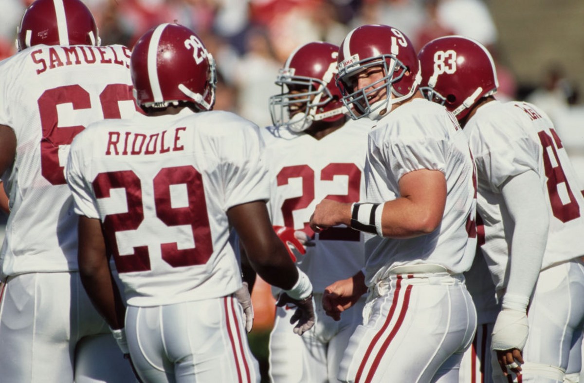 Alabama Football Is Back And Quarterbacks Should Shut Up