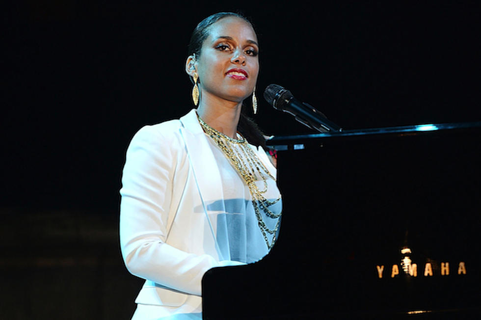 Alicia Keys Unveils Hot ‘Girl on Fire’ Artwork