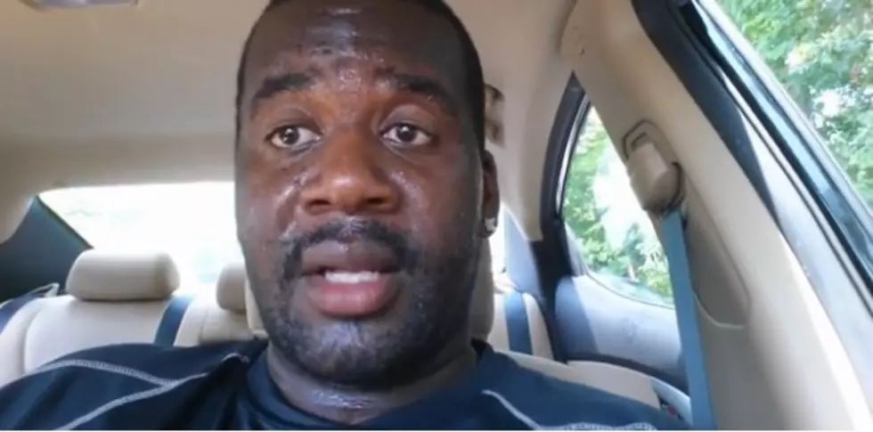 This Man Is Actually In A Hot Car To Demonstrate How Fast It Gets Hot [VIDEO]