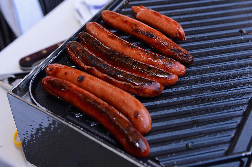 Hotdog Robber Shoots Self In the ‘Sausage’