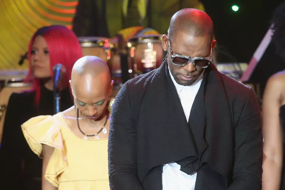 I Admit It; 19-Minute R. Kelly Song is the Talk of the Week