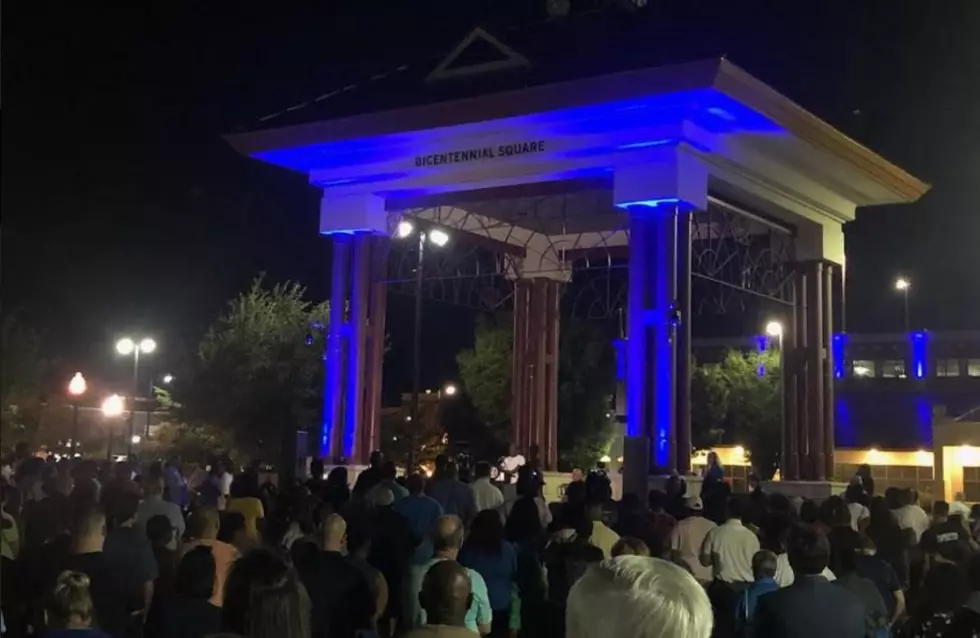 Tuscaloosa Police Officer Dornell Cousette Honored At Candlelight Vigil