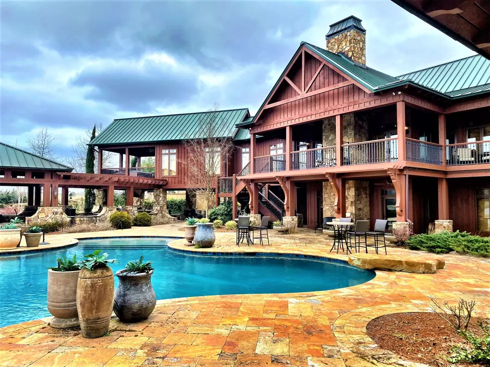 Step Inside this Jaw-Dropping Matthews, Alabama Lodge Plus Horse Ranch