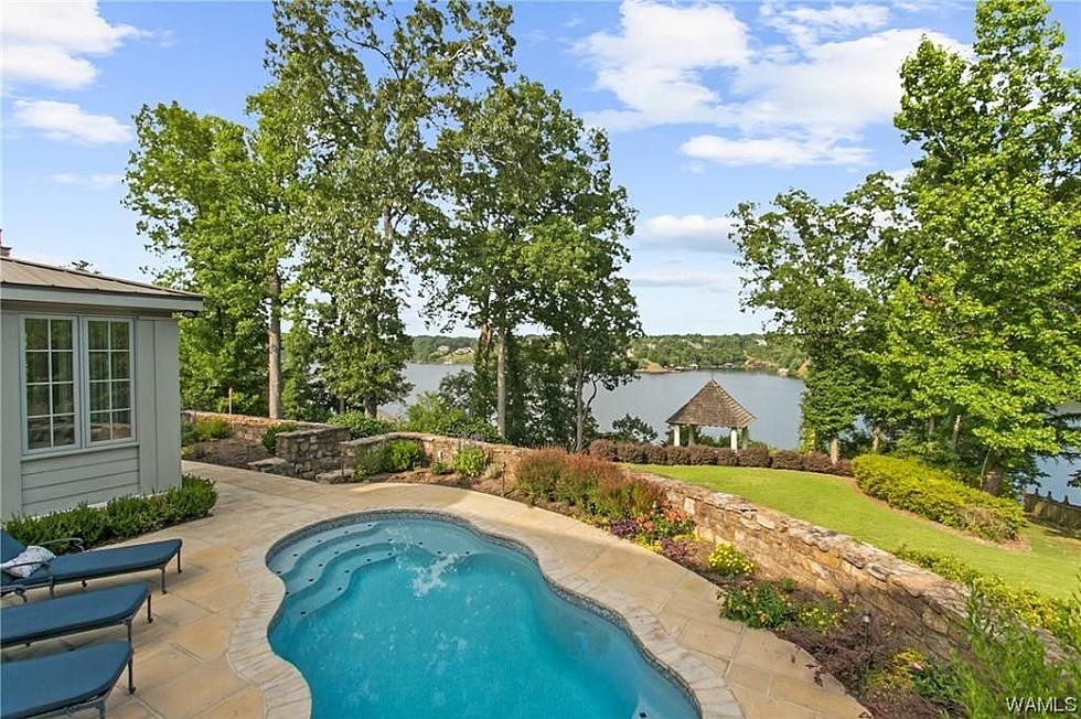 Step Inside the Home With “The Best View on Lake Tuscaloosa”