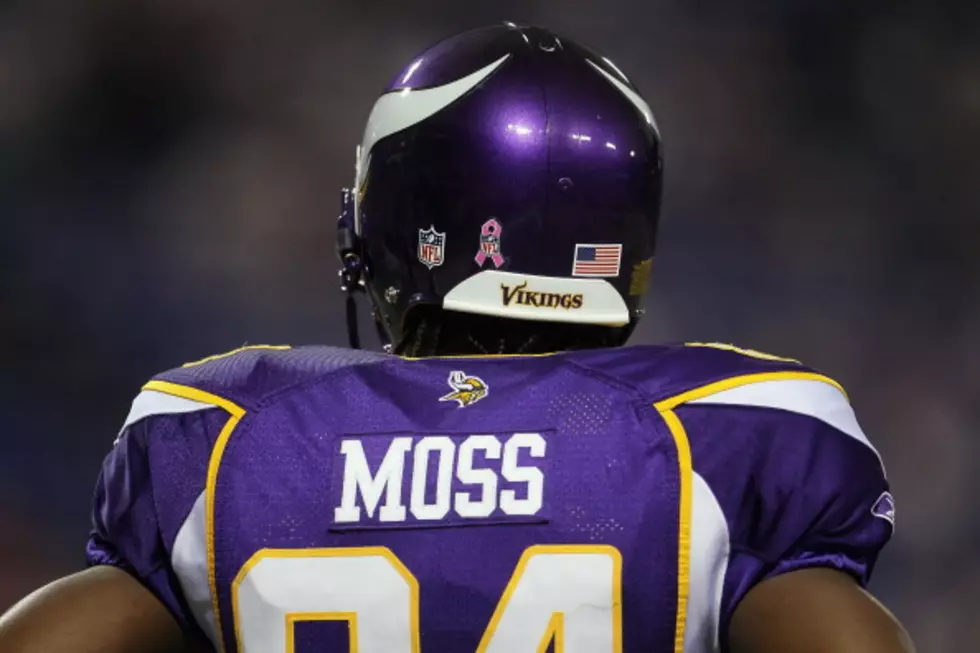 Randy Moss Gets Back Into Football As A High School Coach