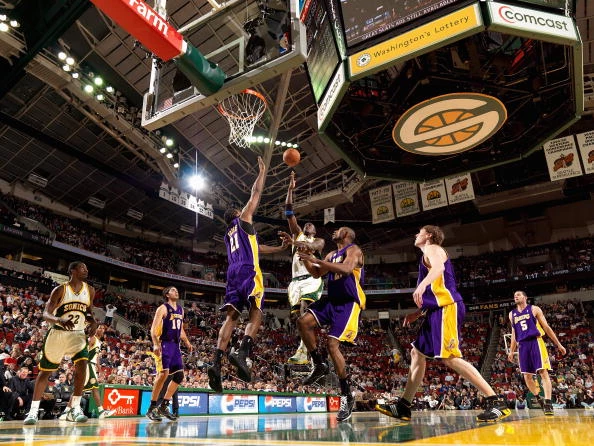 Los Angeles Lakers v Seattle SuperSonics