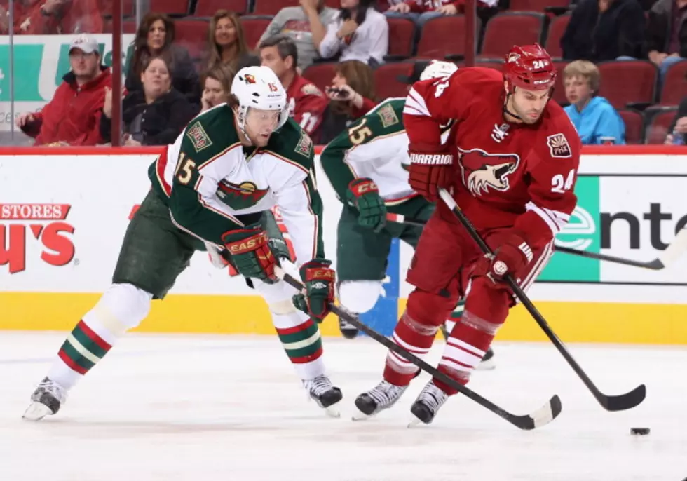 Heatley Leads Wild To 4-3 Win Over Coyotes