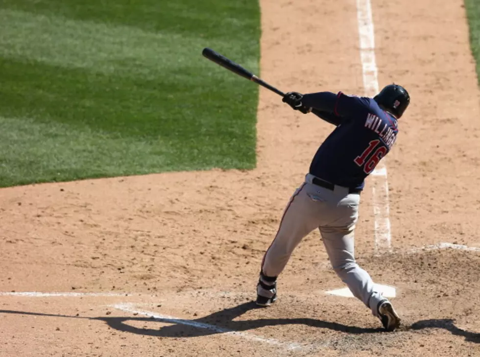 Willingham Helps Twins Beat White Sox 5-3
