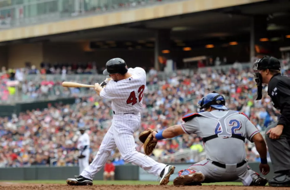 Twins Call Up Outfielder Clete Thomas