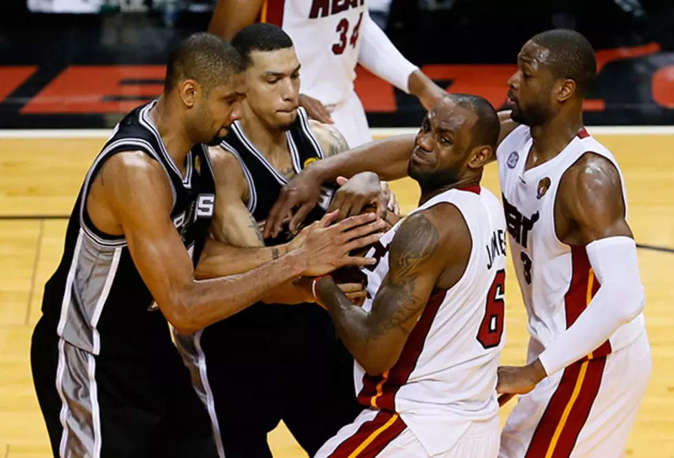 Сколько длится нба. Майами 2013 баскетбол. Хоккей футбол баскетбол. San Antonio Spurs vs Miami Heat. Duncan Mills.