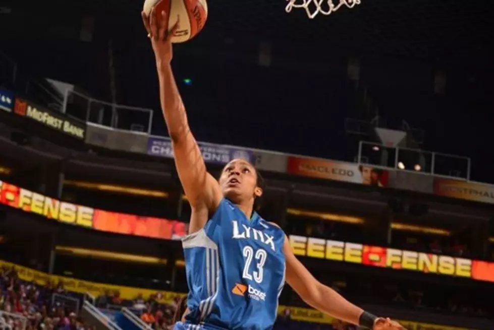 Moore, Lynx Win 6th Straight, 82-77 Over Mercury