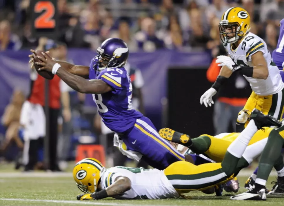 Rodgers, Packers Cruise Past Vikings 44-31