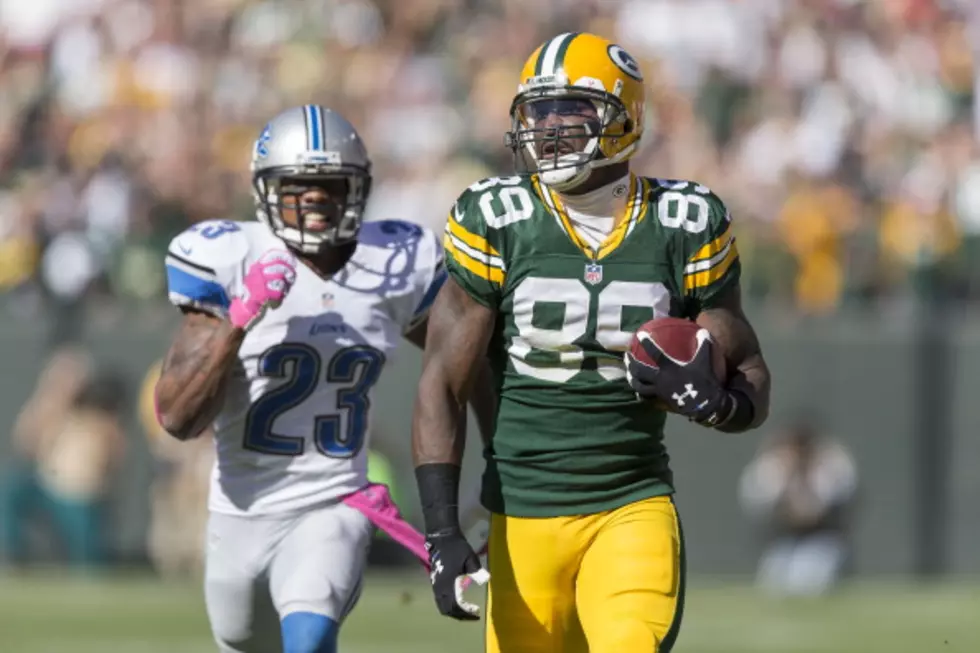 Packers Extend Lambeau Streak vs. Lions