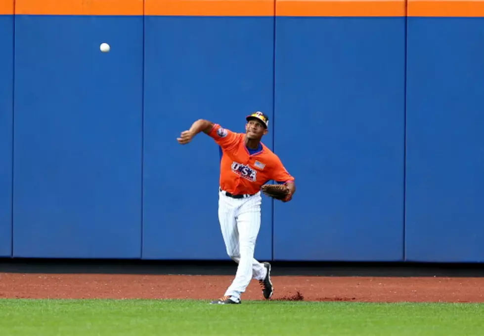 Minnesota Twin Prospect Byron Buxton in a Horrific On Field Collision