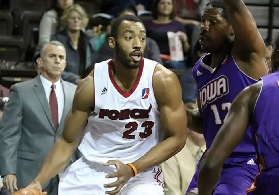 Big Crowd Sees Sioux Falls Skyforce Handle the Rio Grande Valley Vipers