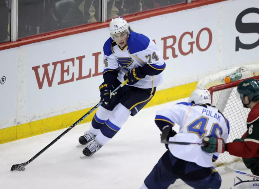 Oshie’s Hat Trick Lifts Blues Over Wild 5-1