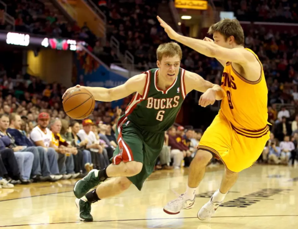 Nate Wolters Basketball Camps in Aberdeen and Sioux Falls this Week