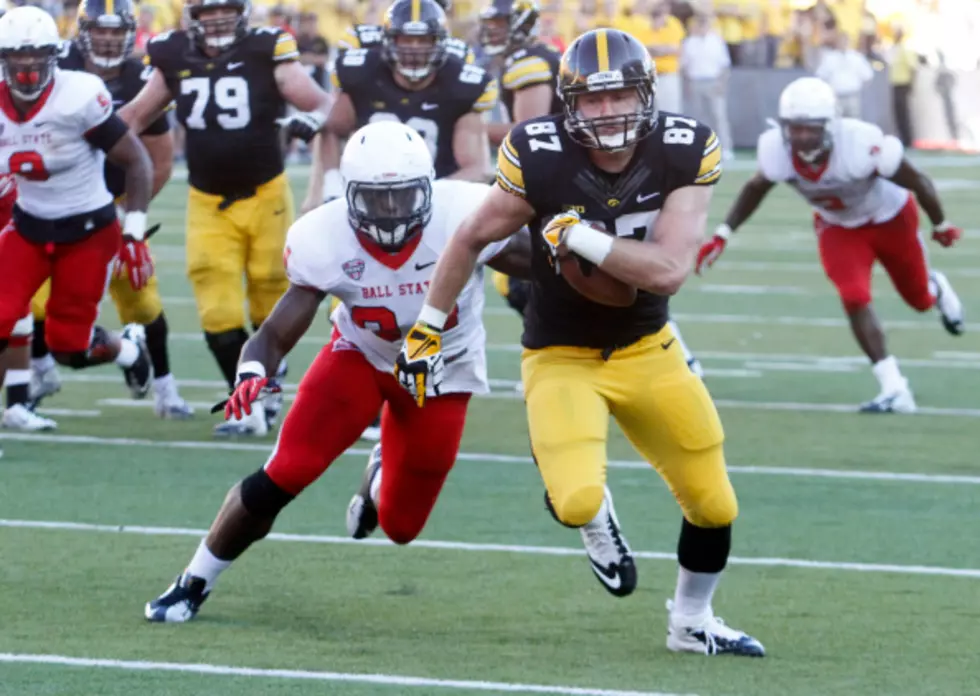 Last Minute TD Helps Hawkeyes Escape Ball State 17-13
