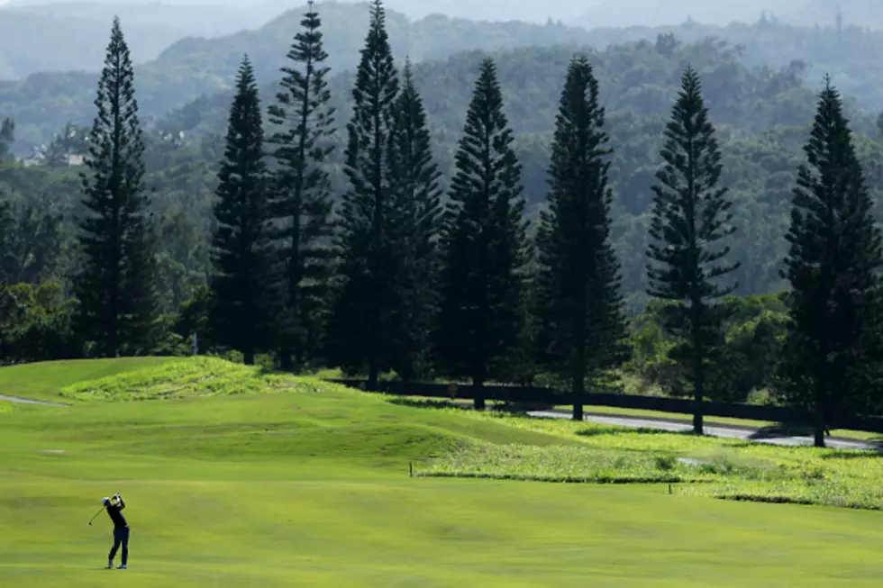 Off The Tee: Teeing Up 2015 in Maui, Tiger&#8217;s Latest Comeback, a Look at This Season Major Venues