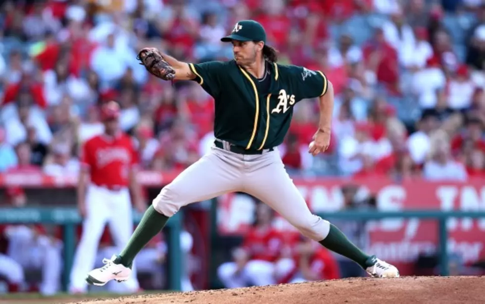Pitcher Barry Zito announces MLB toy drive donation
