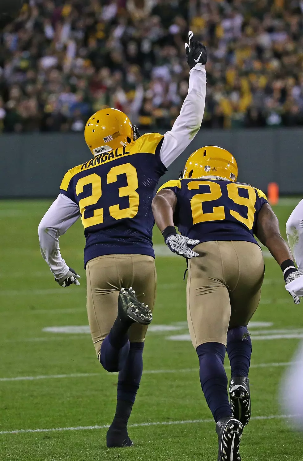 Packers Head to Bye Week Undefeated After Close Win Over San Diego