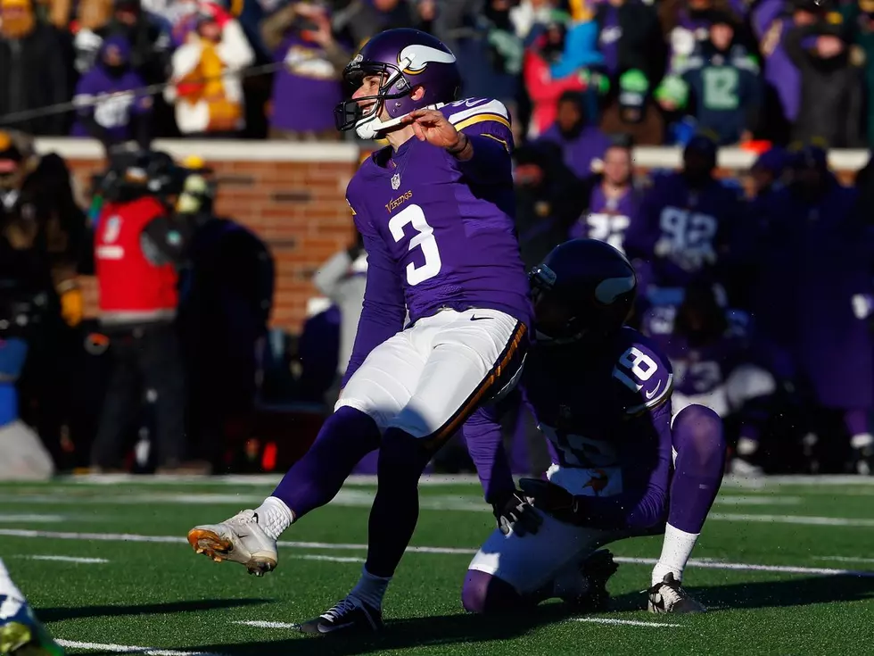 Seahawks Kicker Blair Walsh Taunts Vikings Sideline