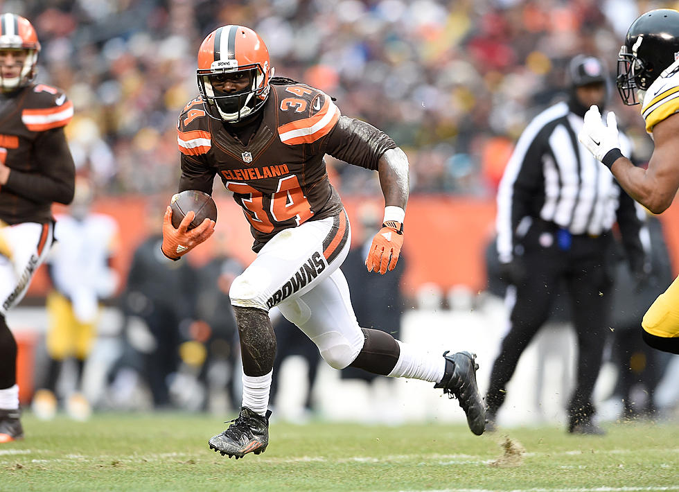 Browns’ Crowell Pledges to Dallas Police Fund as Apology