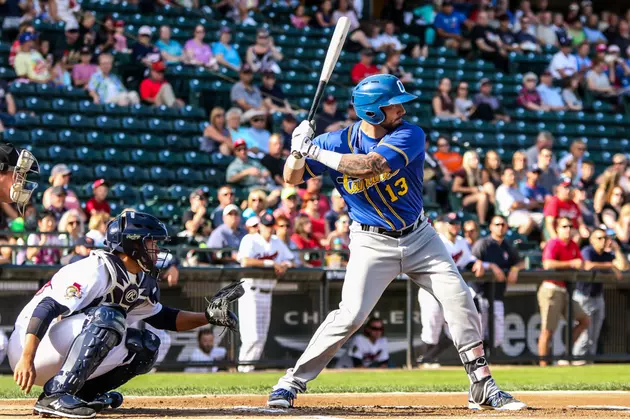 Kansas City T-Bones Rally Late to Beat Sioux Falls Canaries 9-7