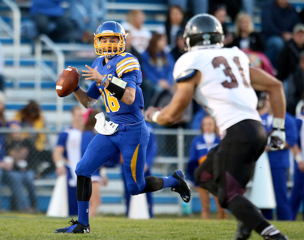 South Dakota State’s Quarterback Position Still up for Grabs in 2016