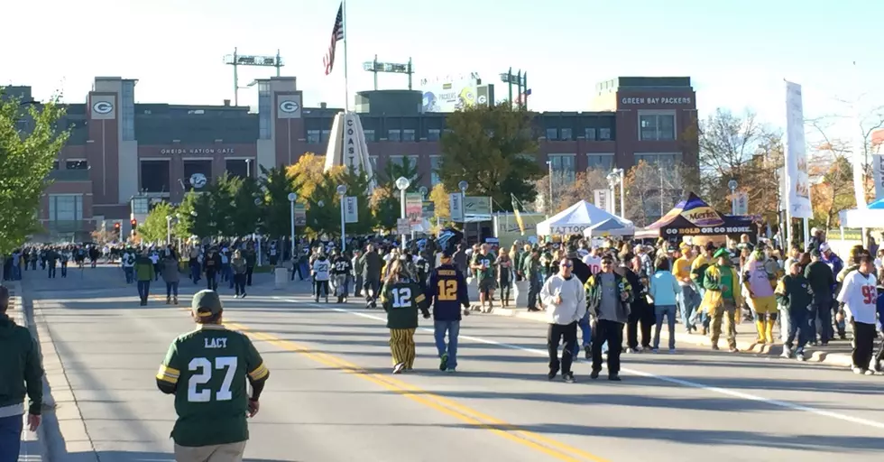 Packers&#8217; Tailgate: A Sunday Night Party In Green Bay