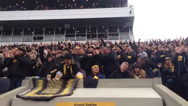 Experiencing the &#8216;Kinnick Wave&#8217;