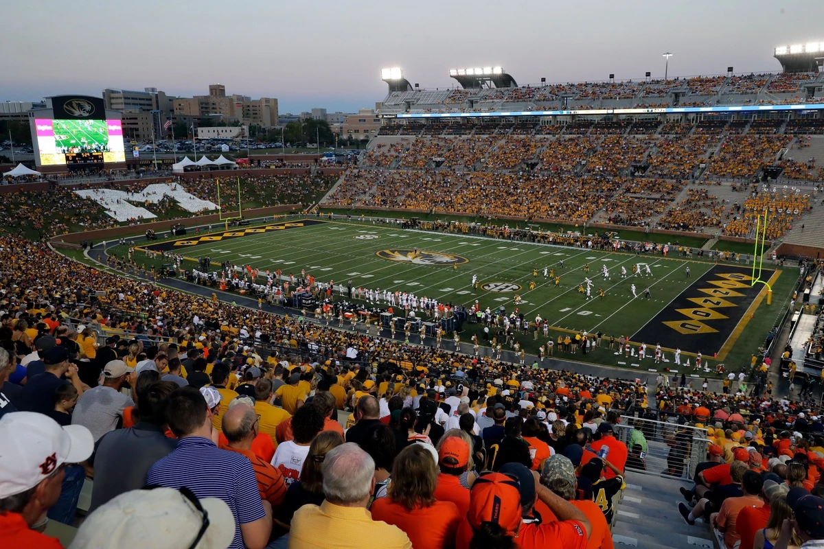 South Dakota Football: Coyotes, Missouri to Meet in 2022
