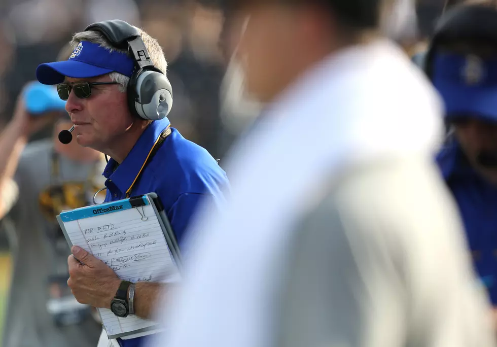 South Dakota State Coach John Stiegelmeier Apologizes for Running Up the Score