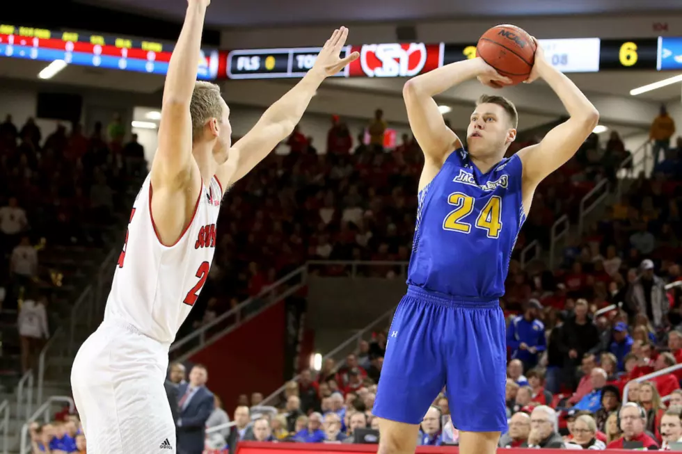 South Dakota State Picked to Win Summit League Men&#8217;s Basketball Crown, Mike Daum is Pre-Season Player of Year