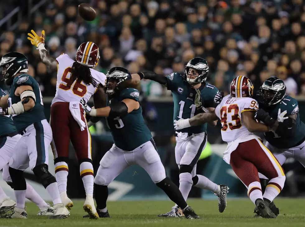 Carson Wentz tosses for 2 TDs, leads Philadelphia Eagles over Washington Redskins 28-13