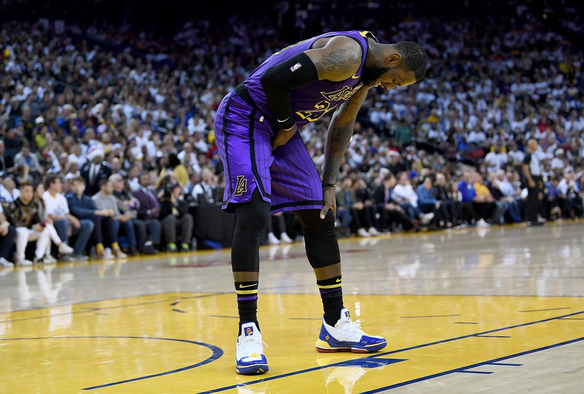 LeBron James Groin Injury in Christmas Day Win