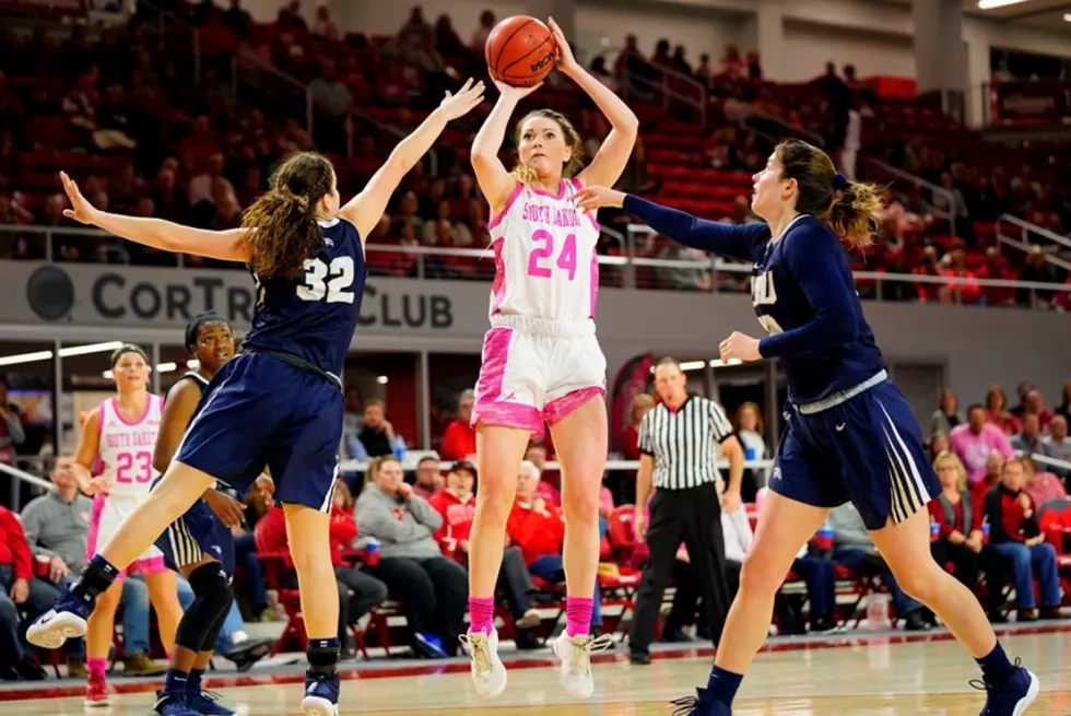 Ciara Duffy Named Finalist for Becky Hammon Mid-Major Player of the Year