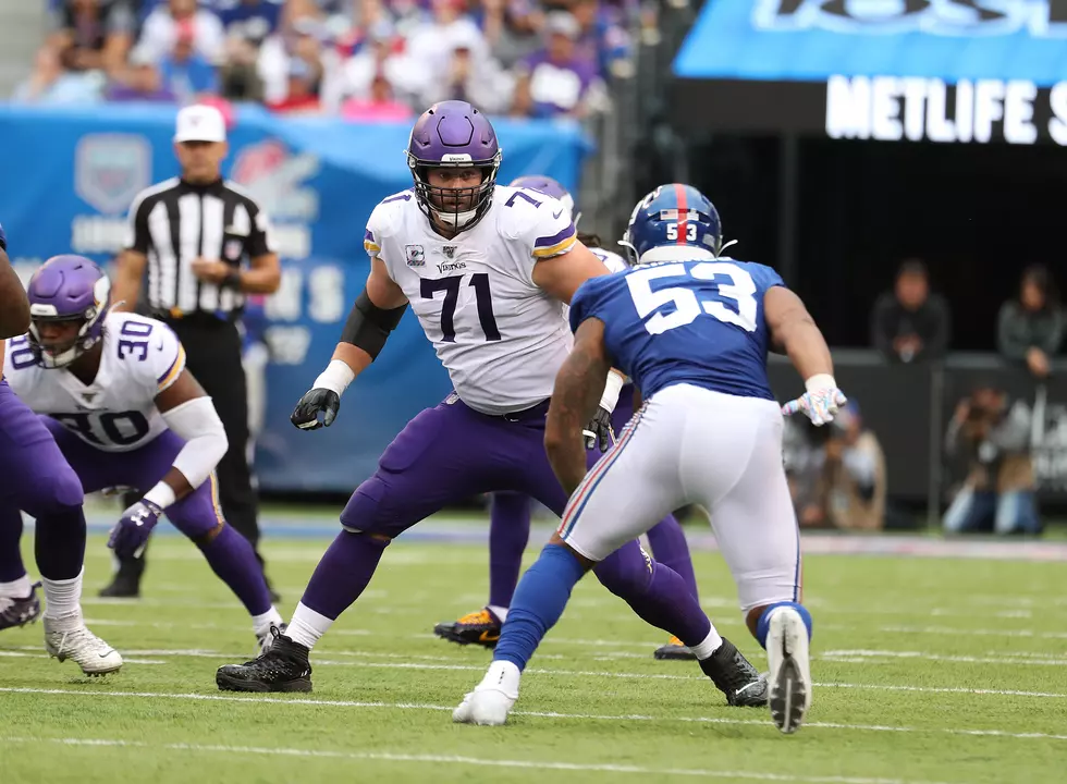 Minnesota Vikings Award Riley Reiff a Contract Incentive He Just Missed Out On