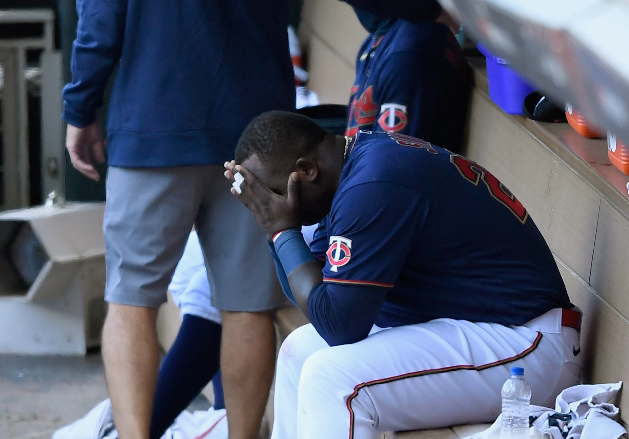 Minnesota Twins look to break 18-game postseason losing streak